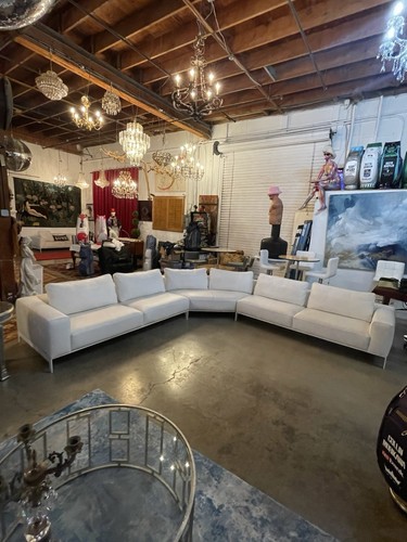 Roche bobois episode piece - episode, 3